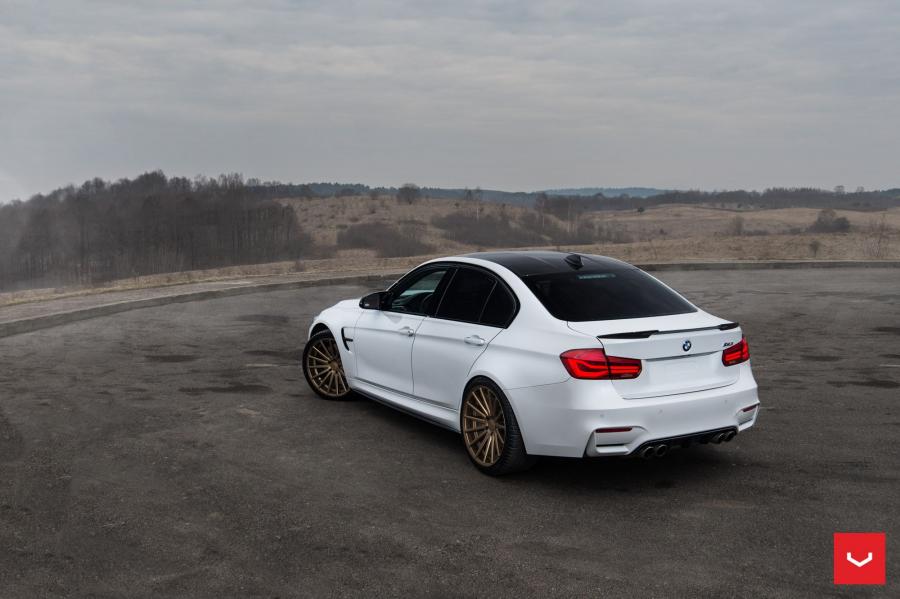  BMW M3 Sedan on Vossen Wheels (VFS2) 2017 года  (фото 3 из 10)